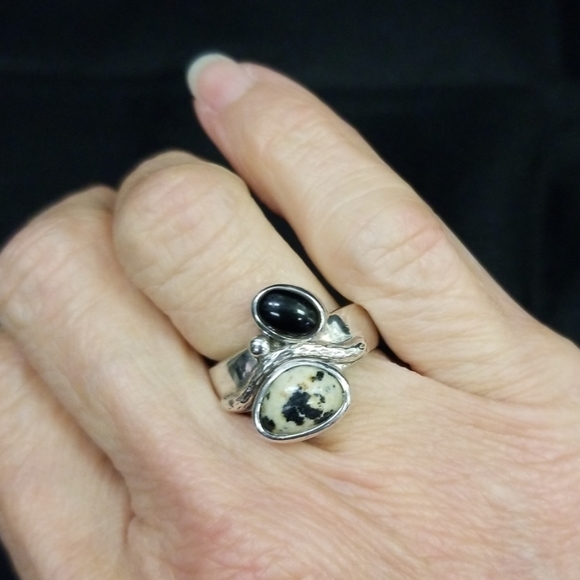 Jewelry - Sterling silver ring